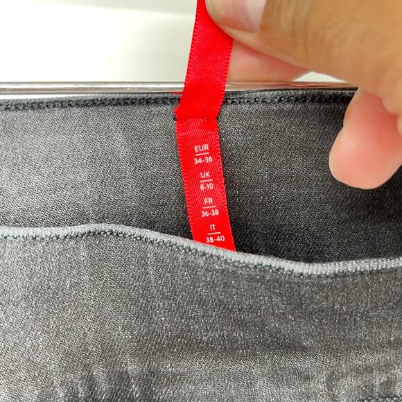 Spanx Skinny Jeans Women's S Black Distressed Jeggings Raw Hem Casual Capsule - Picture 7 of 10